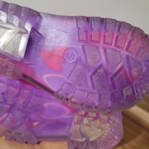 Outee Pink and Purple Heart Print Pull On Light Up Rain Boots Size 5 - Picture 10 of 14